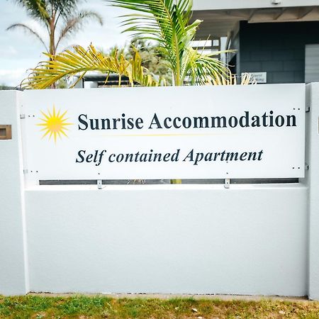 Sunrise Accommodation 와카타네 외부 사진