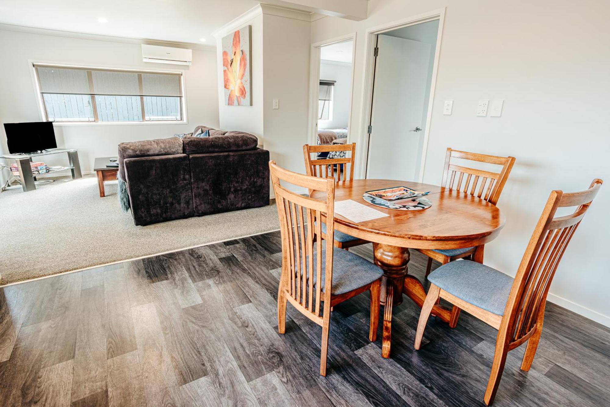 Sunrise Accommodation 와카타네 외부 사진
